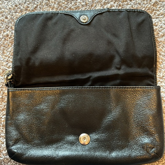 Black Coach clutch - Picture 3 of 6